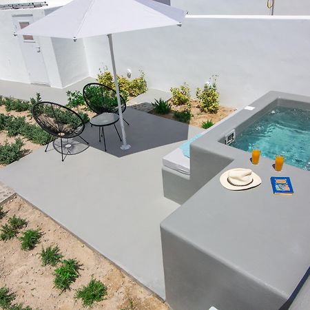Apanomeria Boutique Residence Oia  Extérieur photo
